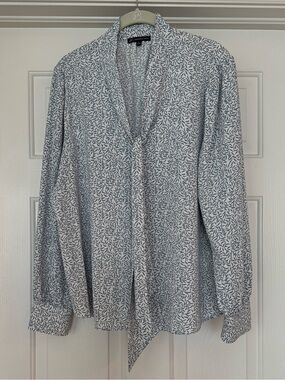 Adrianna Papell Blue Leaf-Print Tie-Neck Blouse
